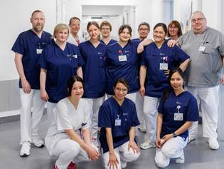 Gruppenfoto von dem Pflege und Service-Team der dermatologischen Station am CCM